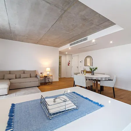 Casa Nunes 5 Minutes From The Sea Apartment *