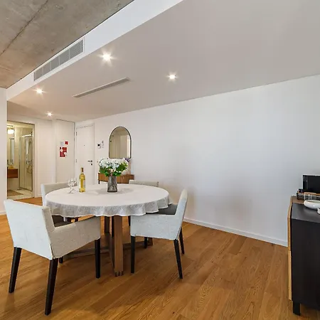 Casa Nunes 5 Minutes From The Sea Apartment Barra